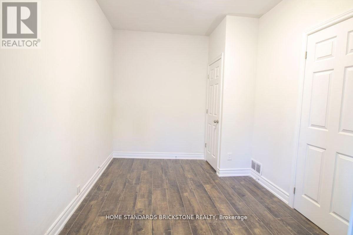 Main - 792 Pape Avenue, Toronto, Ontario  M4K 3S7 - Photo 12 - E13078688