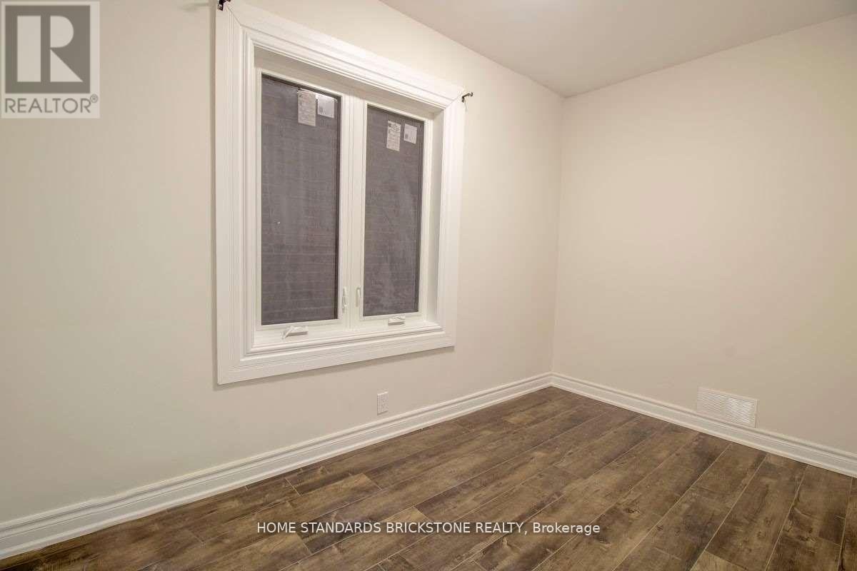 Main - 792 Pape Avenue, Toronto, Ontario  M4K 3S7 - Photo 14 - E13078688