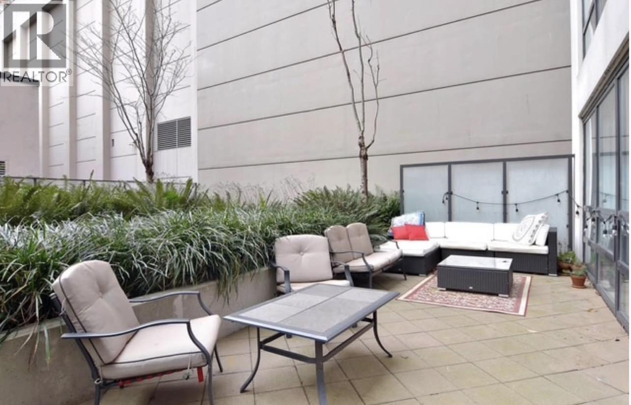 409 933 HORNBY STREET, Vancouver, British Columbia