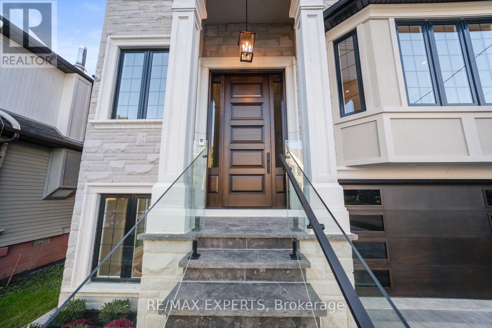 88 Moray Avenue, Richmond Hill, Ontario  L4E 3E2 - Photo 3 - N13038352