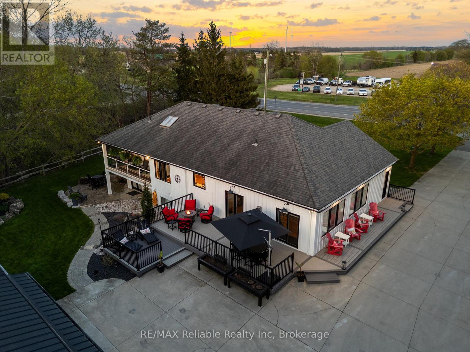 71033 Bluewater Highway, South Huron, Ontario  N0M 1T0 - Photo 17 - X13086764