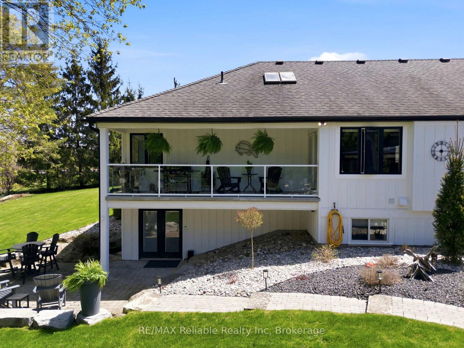 71033 Bluewater Highway, South Huron, Ontario  N0M 1T0 - Photo 18 - X13086764