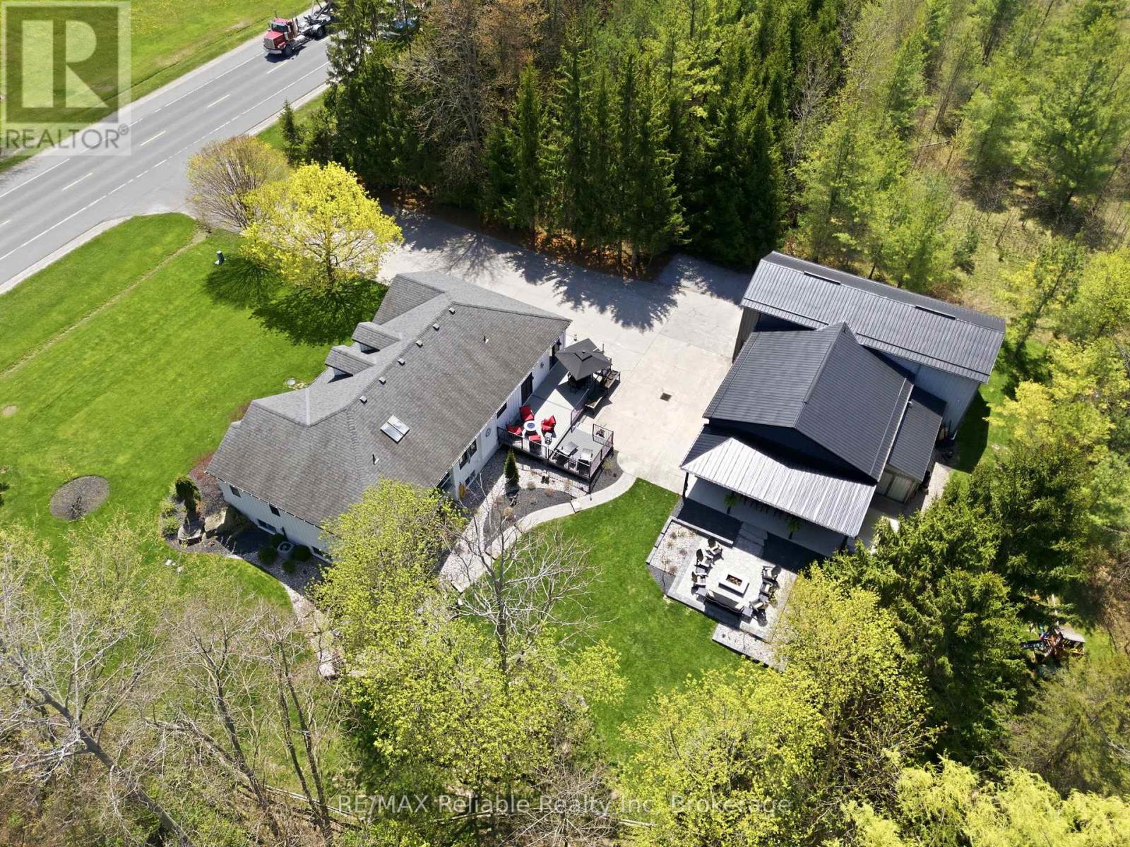 71033 Bluewater Highway, South Huron, Ontario  N0M 1T0 - Photo 21 - X13086764