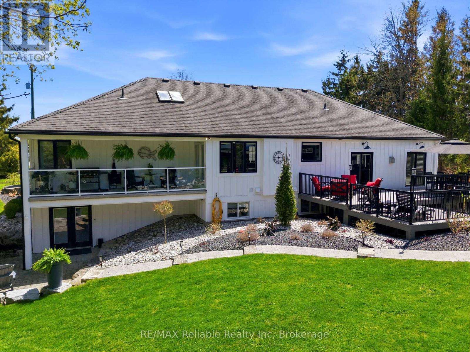 71033 Bluewater Highway, South Huron, Ontario  N0M 1T0 - Photo 8 - X13086764