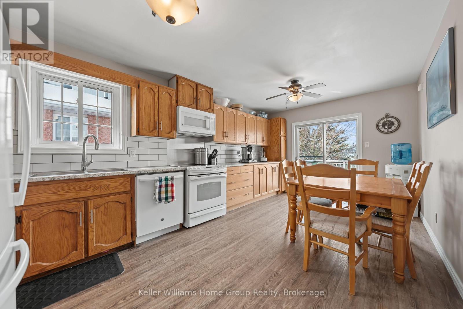 423 King Street E, Wellington North, Ontario  N0G 2L2 - Photo 12 - X13086814