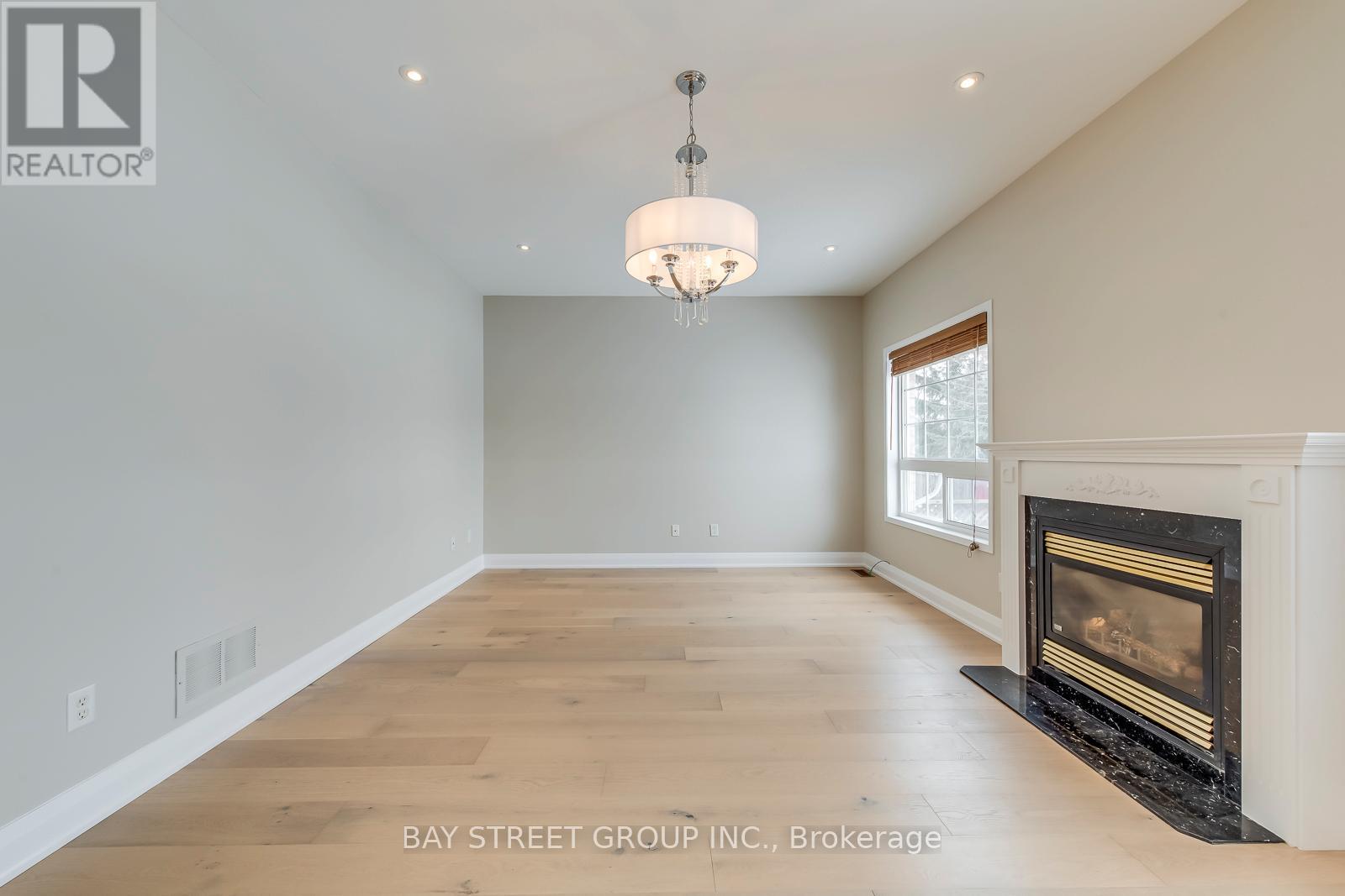 3581 Jorie Crescent, Mississauga, Ontario  L5M 7G5 - Photo 10 - W12783746
