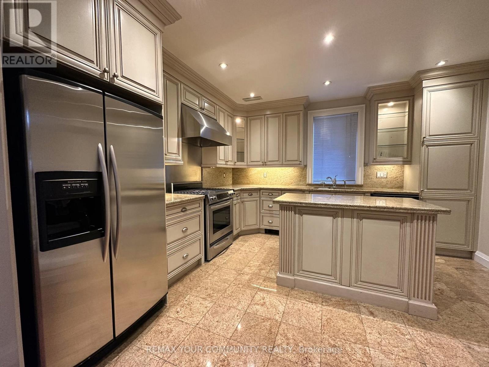 70 Snowdon Avenue, Toronto, Ontario  M4N 2A9 - Photo 12 - C13086844