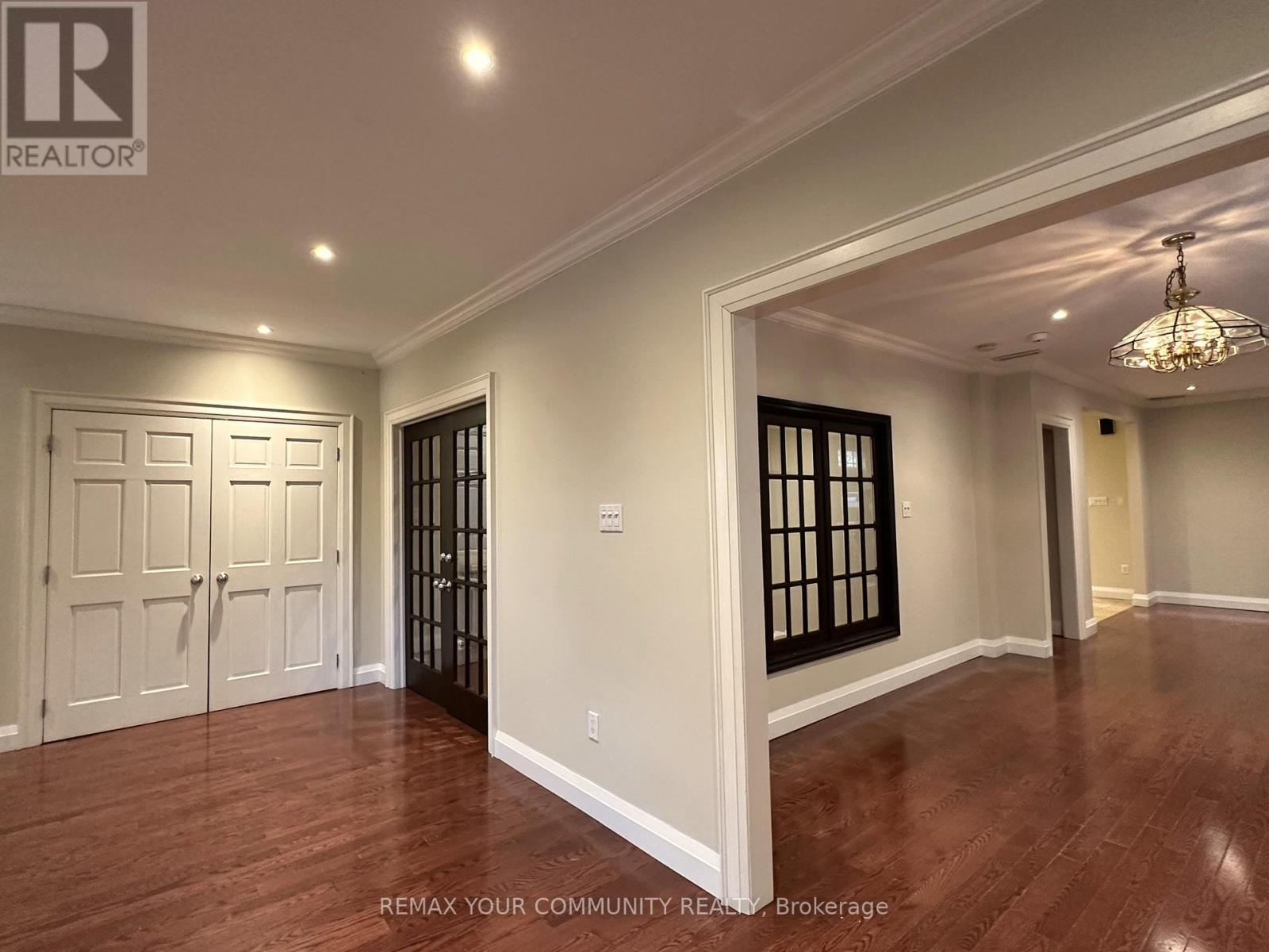 70 Snowdon Avenue, Toronto, Ontario  M4N 2A9 - Photo 3 - C13086844