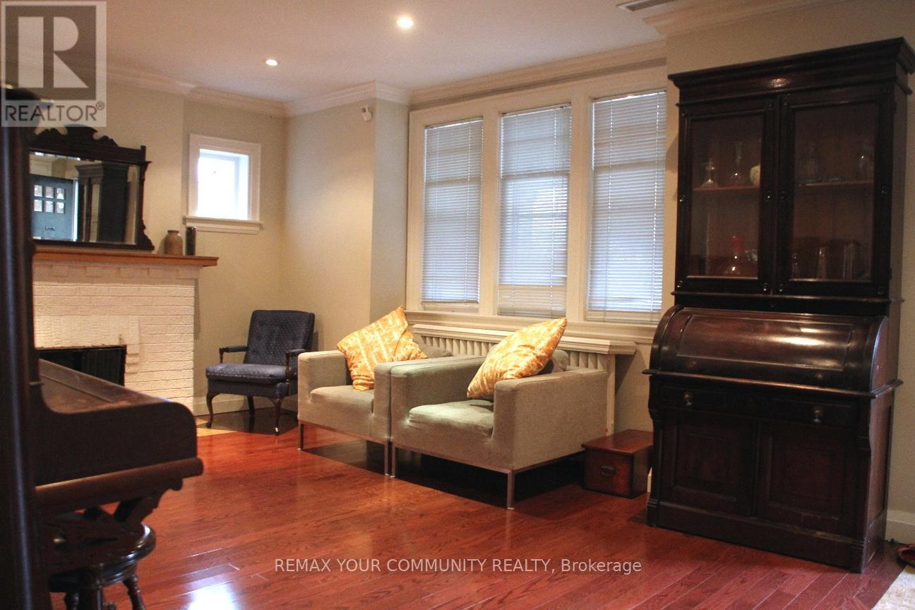 70 Snowdon Avenue, Toronto, Ontario  M4N 2A9 - Photo 4 - C13086844
