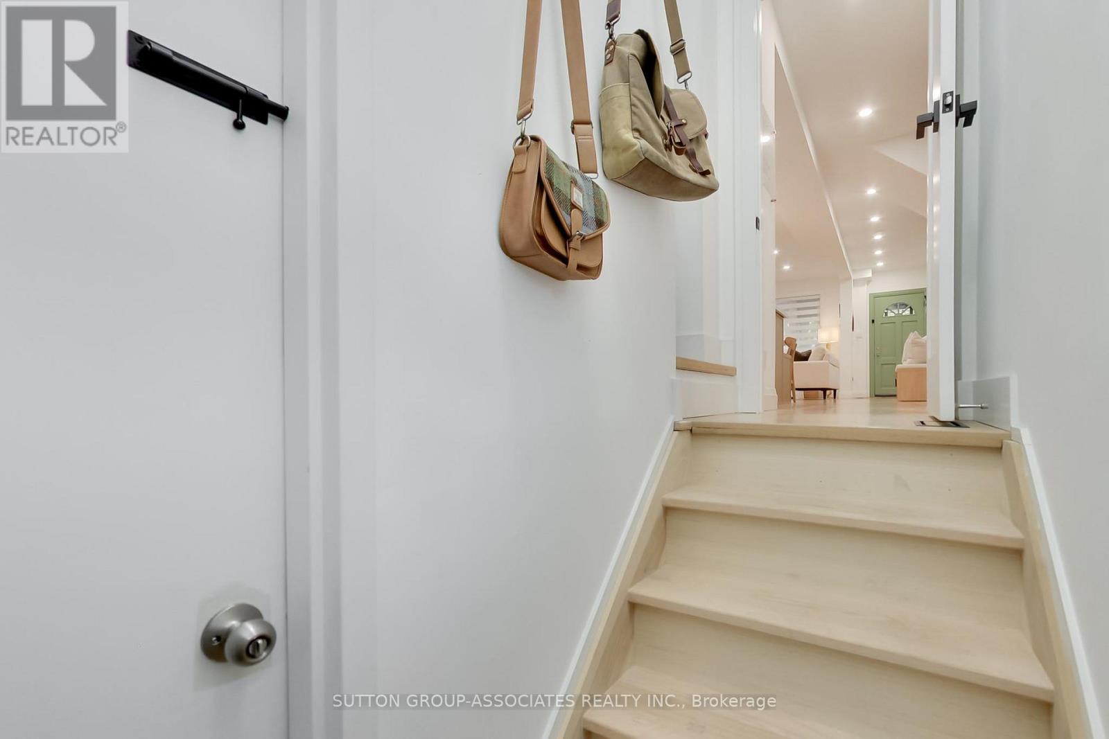 238 Lauder Avenue, Toronto, Ontario  M6E 3H4 - Photo 33 - C13086888