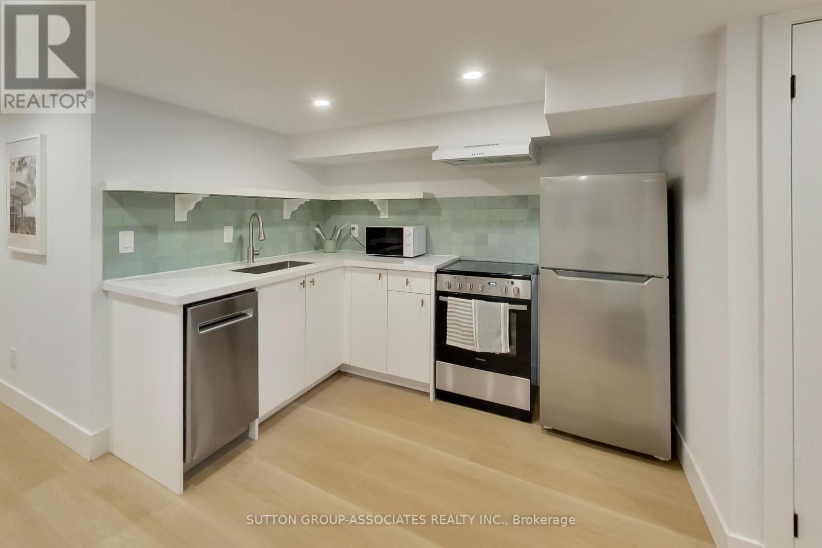 238 Lauder Avenue, Toronto, Ontario  M6E 3H4 - Photo 40 - C13086888