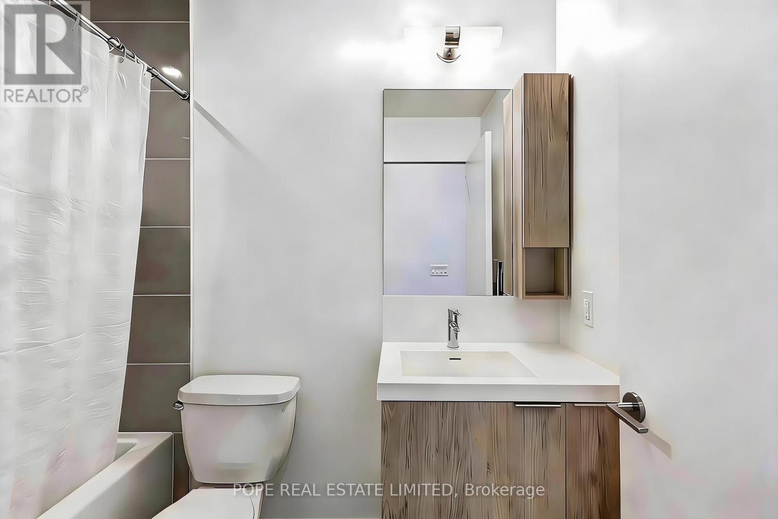 W1002 - 225 Sumach Street, Toronto, Ontario  M5A 0P8 - Photo 11 - C13086892