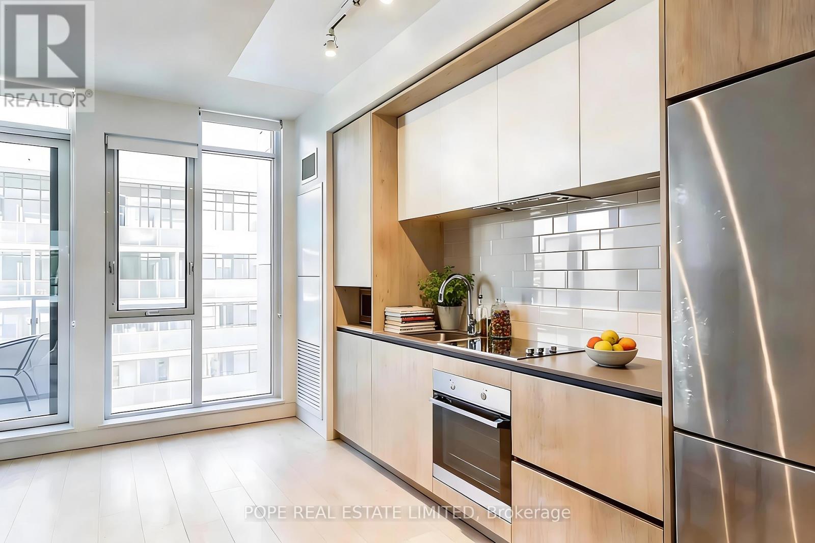 W1002 - 225 Sumach Street, Toronto, Ontario  M5A 0P8 - Photo 2 - C13086892