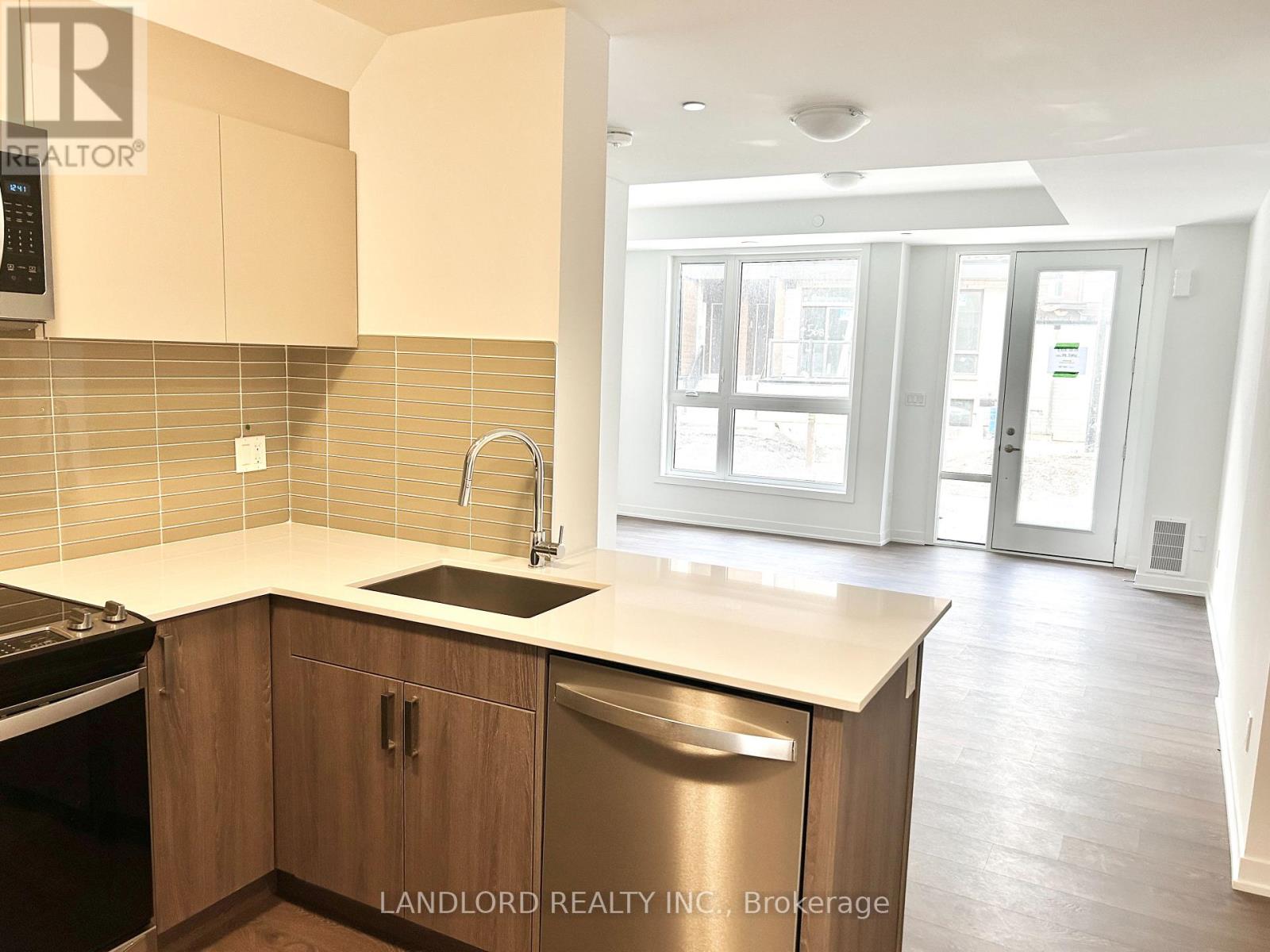 4 - 88 Turtle Island Road, Toronto, Ontario  M6A 0E4 - Photo 5 - C13086916