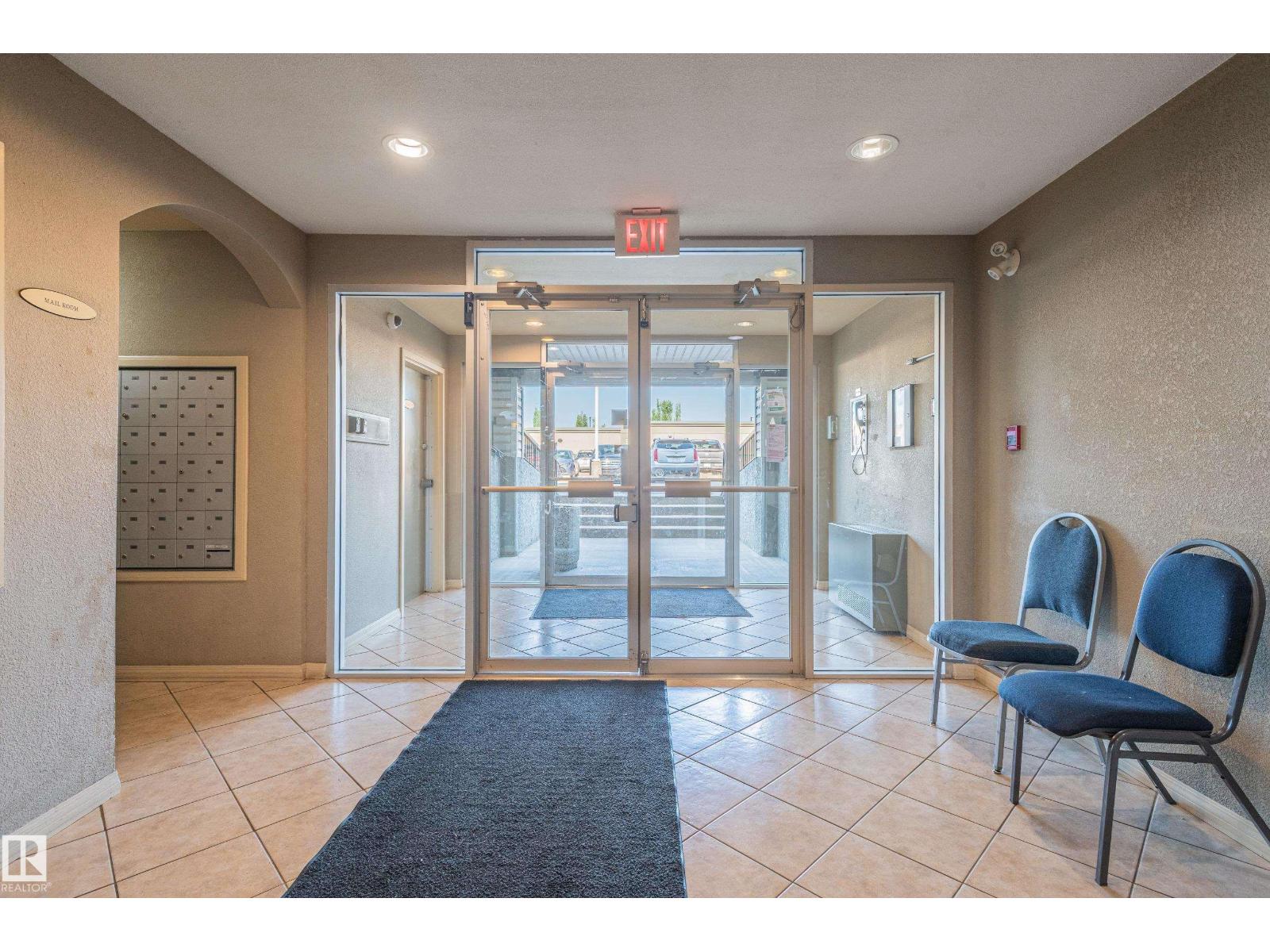 #114 2430 Guardian Rd Nw, Edmonton, Alberta  T5T 2P5 - Photo 5 - E4485836