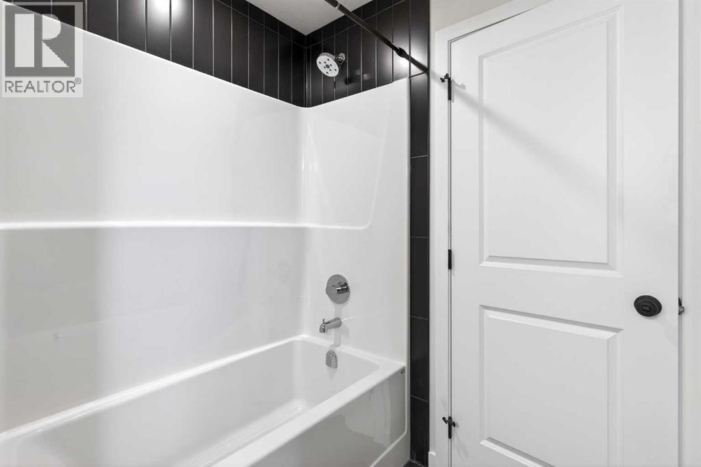 533 Sawgrass Green NW, Airdrie, Alberta  T4B 5V2 - Photo 21 - A2288743