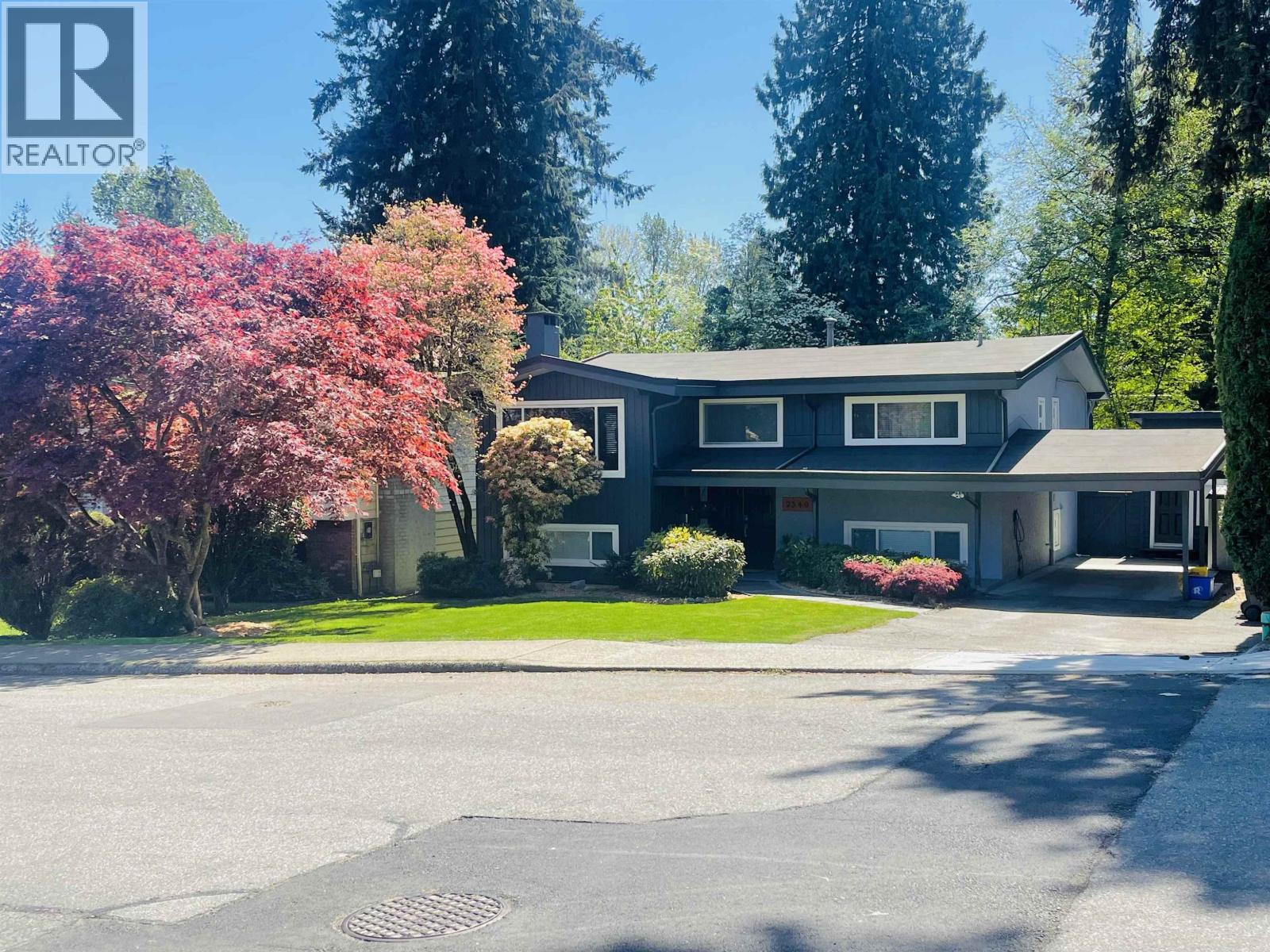 2549 BENDALE ROAD, North Vancouver, British Columbia