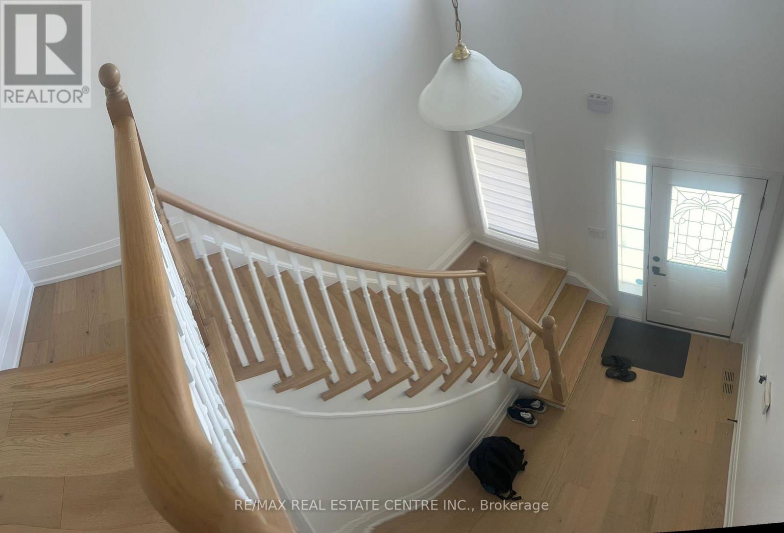 37 Oceanpearl Crescent, Whitby, Ontario  L1N 0C5 - Photo 11 - E13086754