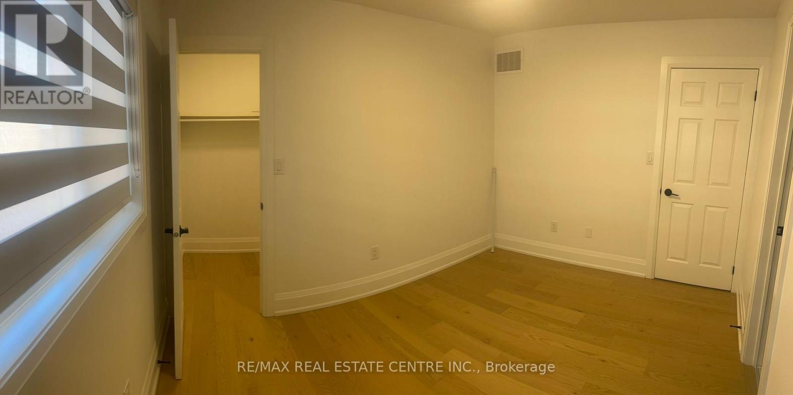 37 Oceanpearl Crescent, Whitby, Ontario  L1N 0C5 - Photo 5 - E13086754