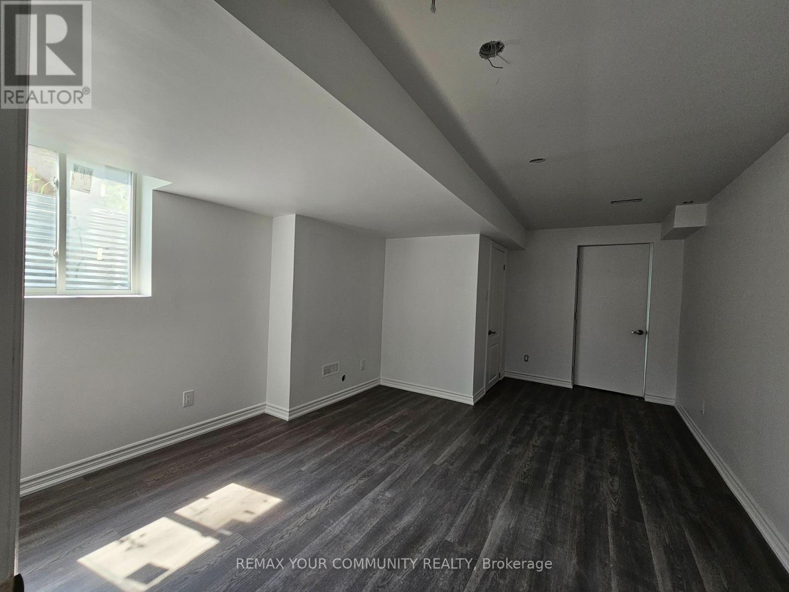 Bsmt - 226 Miyako Court, Oshawa, Ontario  L1L 0R7 - Photo 10 - E13086794