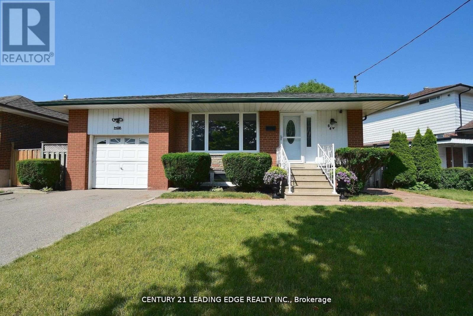 84 Allanford Road, Toronto, Ontario  M1T 2N5 - Photo 2 - E13086828