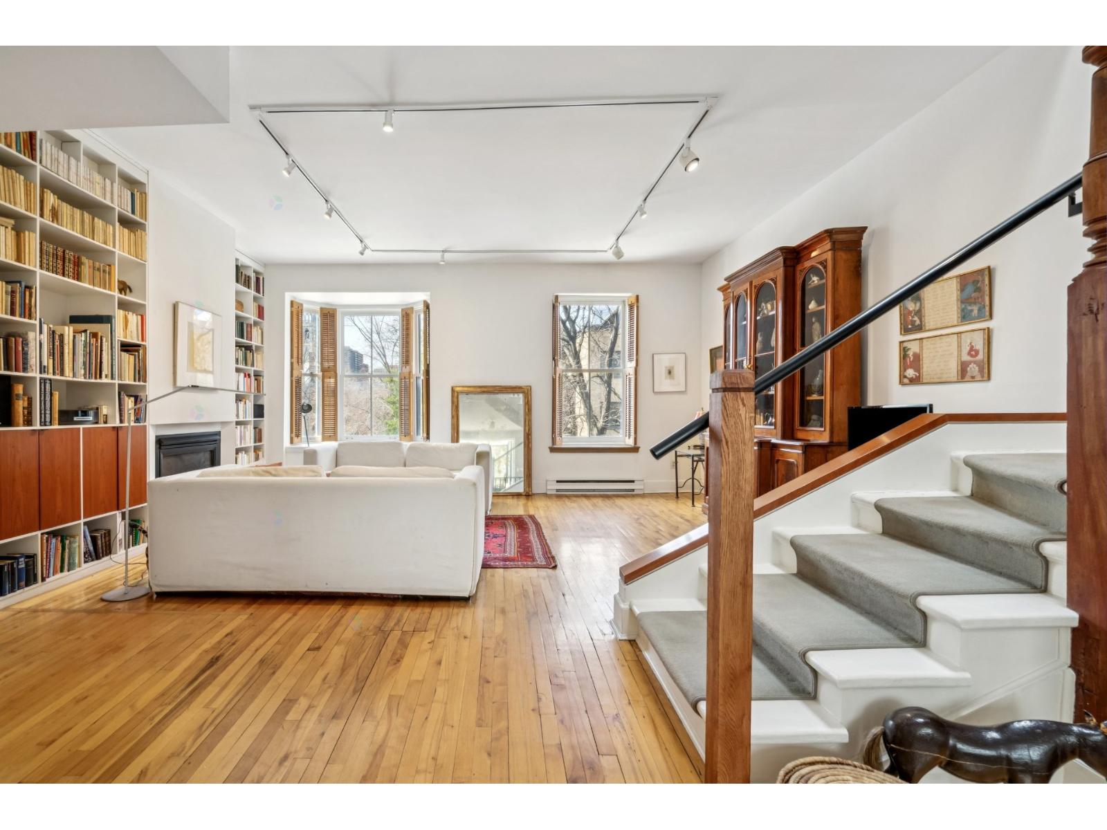 1648-1650 Rue Notre-Dame O. Montréal (Le Sud-Ouest) Quebec Canada H3J1M1 3