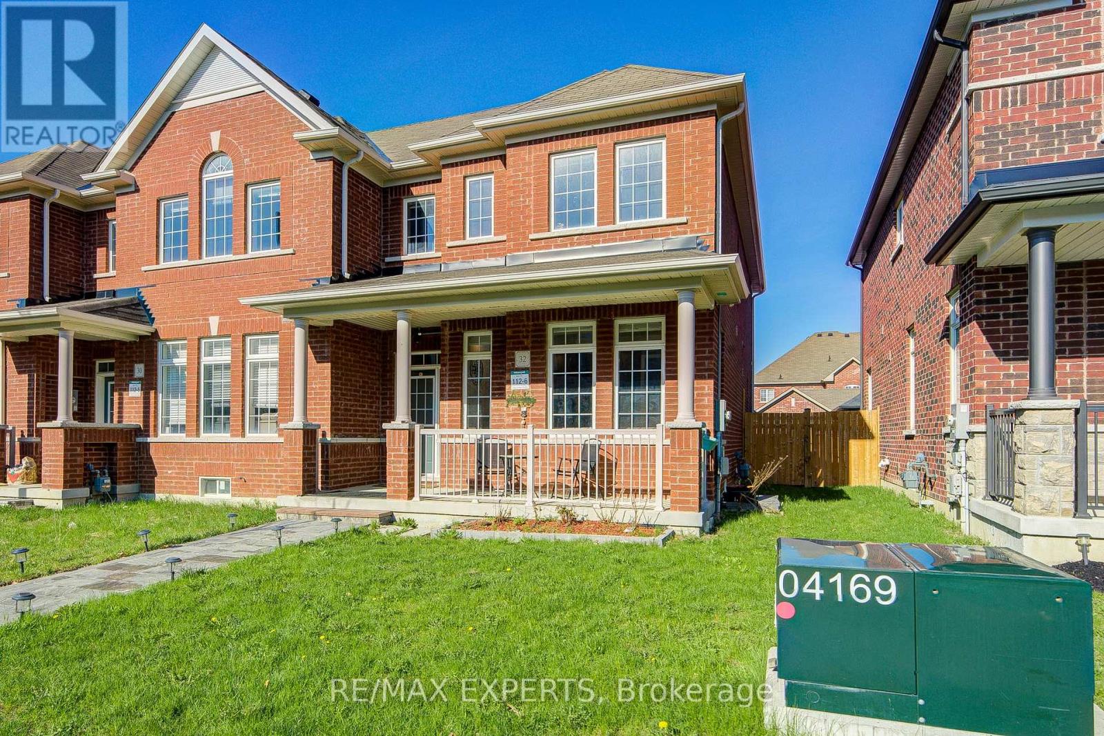 32 Walter Proctor Road, East Gwillimbury, Ontario  L9N 0P1 - Photo 2 - N13086786