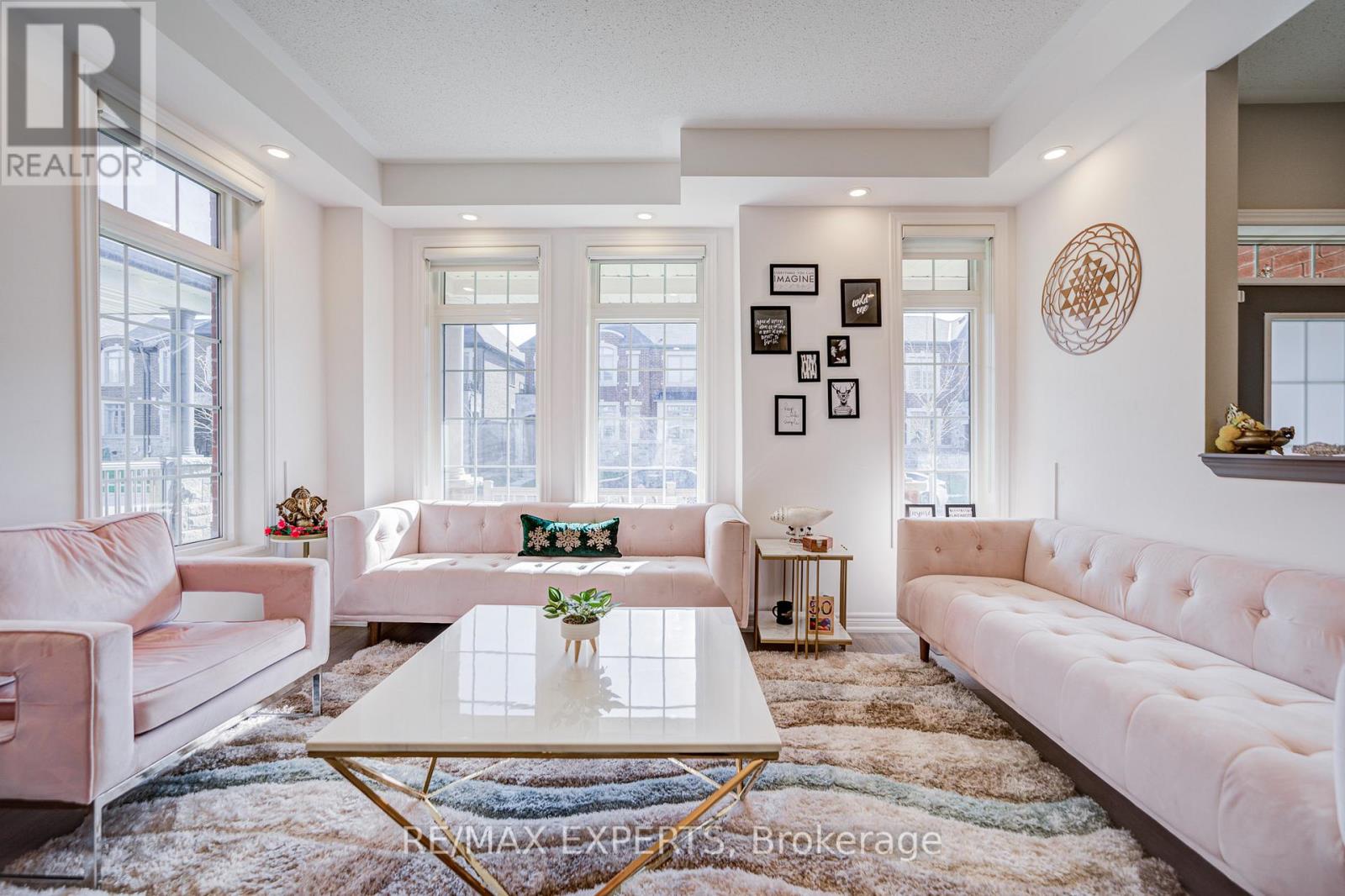 32 Walter Proctor Road, East Gwillimbury, Ontario  L9N 0P1 - Photo 6 - N13086786