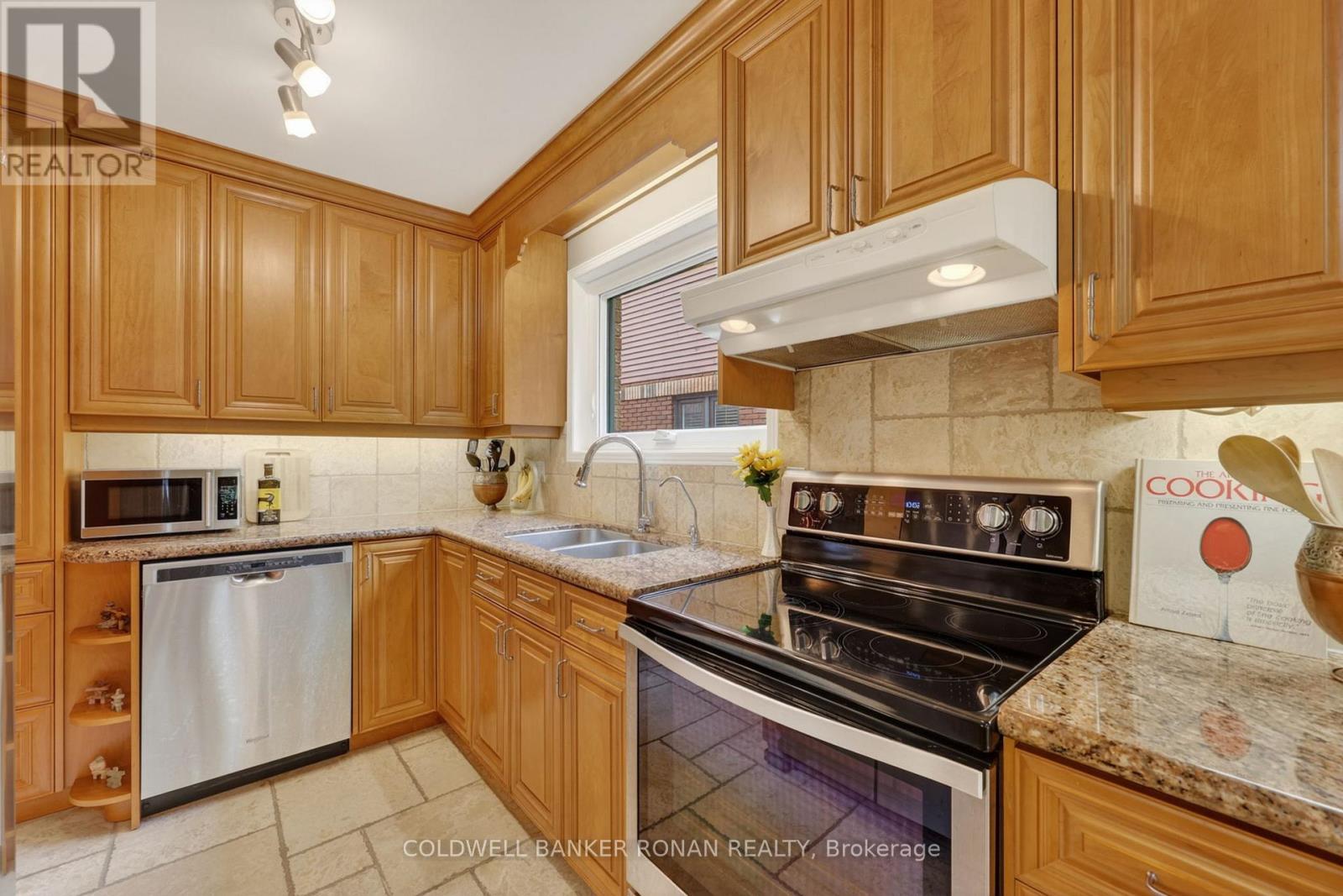 16 Green Briar Road, New Tecumseth (Alliston), Ontario  L9R 1R5 - Photo 17 - N13086934