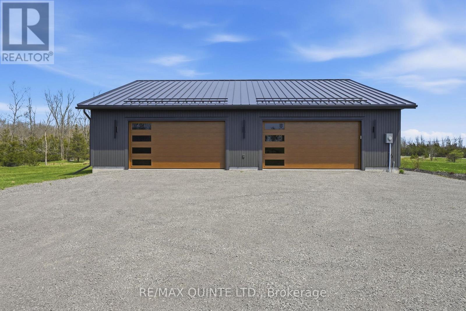 225 Mitchells Crossroad, Prince Edward County, Ontario  K0K 2T0 - Photo 4 - X12762330