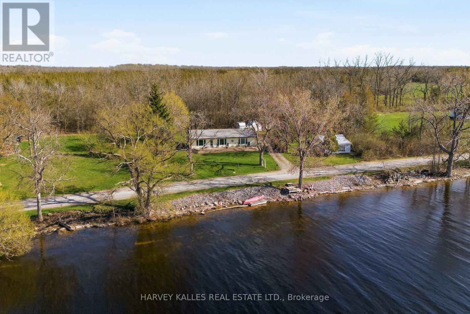 1090 North Big Island Road, Prince Edward County, Ontario  K0K 1W0 - Photo 2 - X12846366