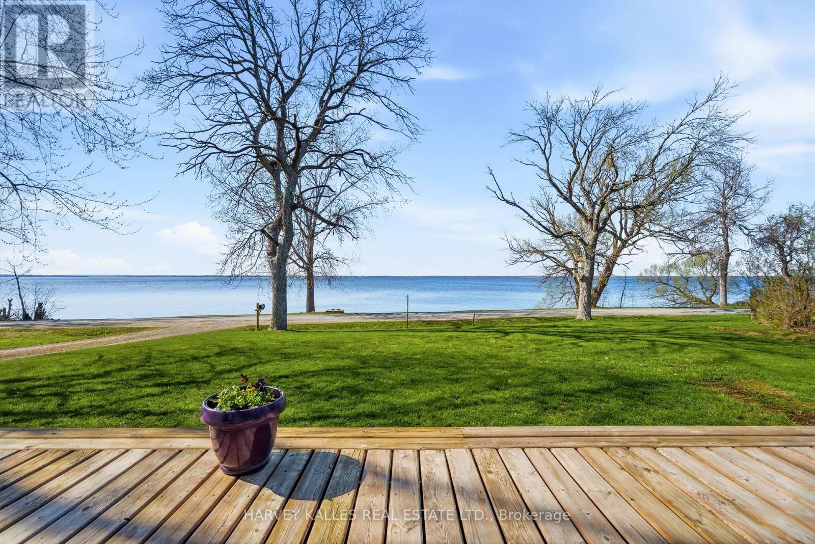 1090 North Big Island Road, Prince Edward County, Ontario  K0K 1W0 - Photo 20 - X12846366