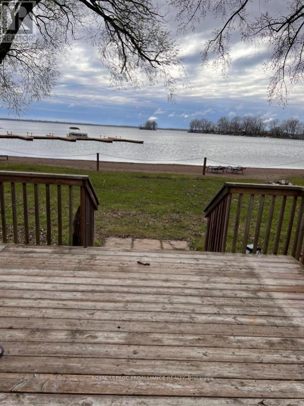 486 Cty Rd 18- 7 Beachview Lane, Prince Edward County, Ontario  K0K 1P0 - Photo 25 - X13068290