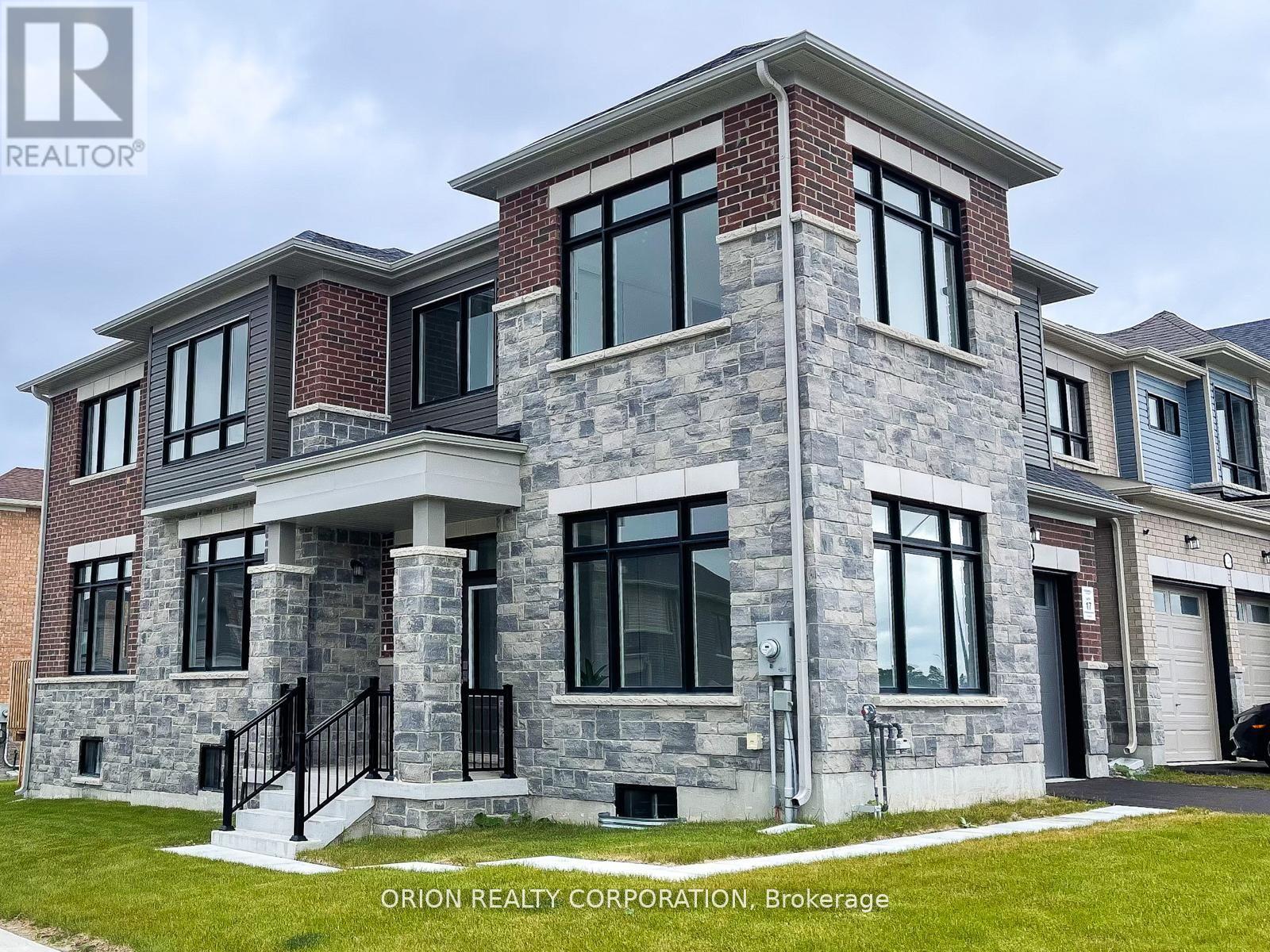147 Fenchurch Manor, Barrie, Ontario  L9J 0X1 - Photo 2 - S13086900