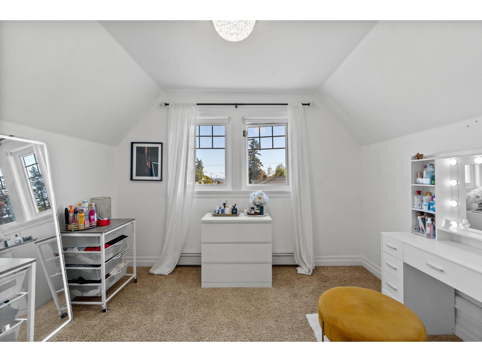 15595 Thrift Avenue, White Rock, British Columbia  V4B 2L8 - Photo 20 - R3118369