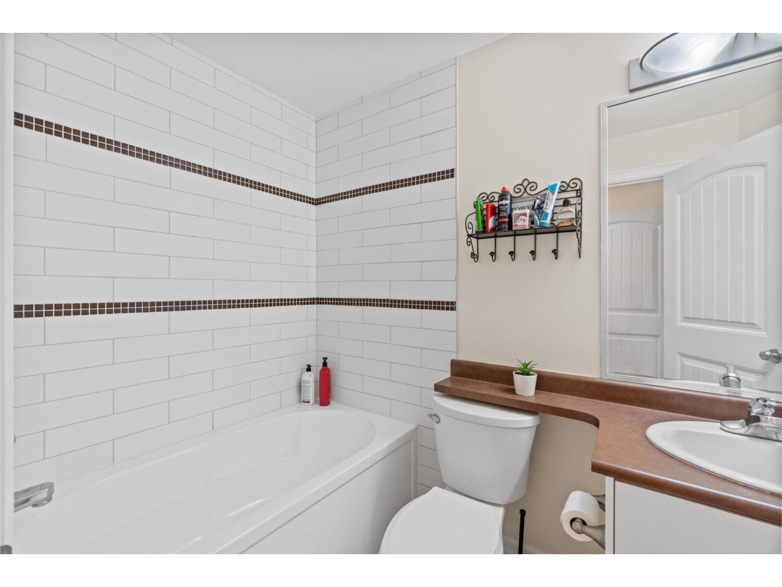 15595 Thrift Avenue, White Rock, British Columbia  V4B 2L8 - Photo 27 - R3118369