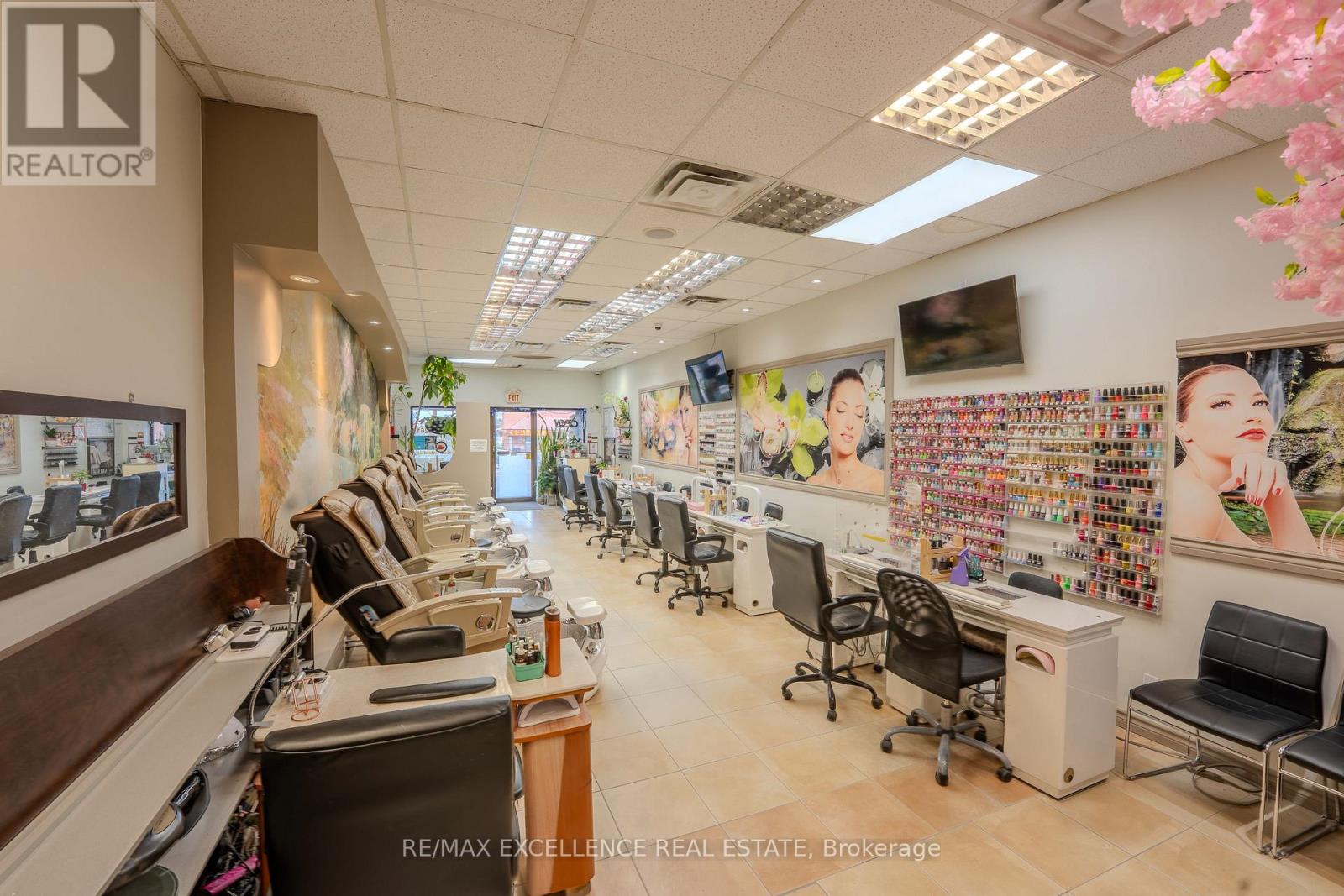 11 - 1 Steeles Avenue, Brampton, Ontario  L6W 4J6 - Photo 3 - W13086746