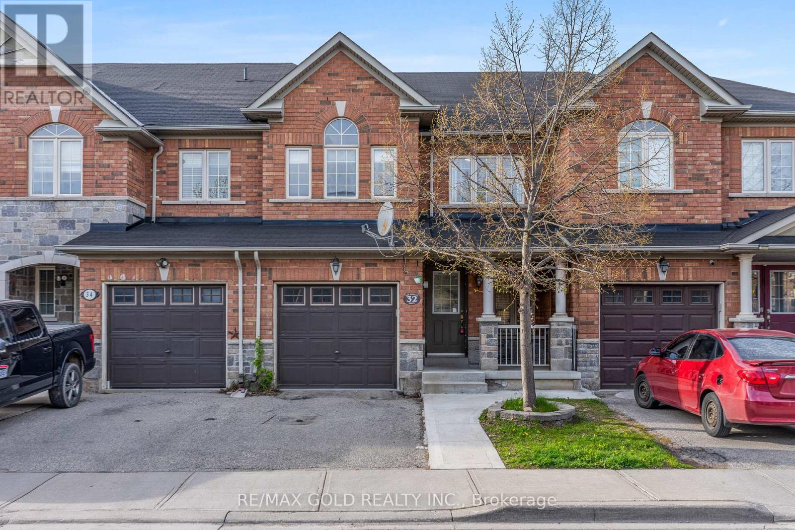 32 BAY BREEZE DRIVE, Brampton, Ontario