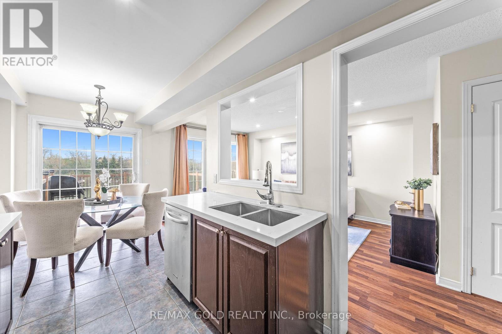 32 Bay Breeze Drive, Brampton, Ontario  L6R 0M1 - Photo 16 - W13086752