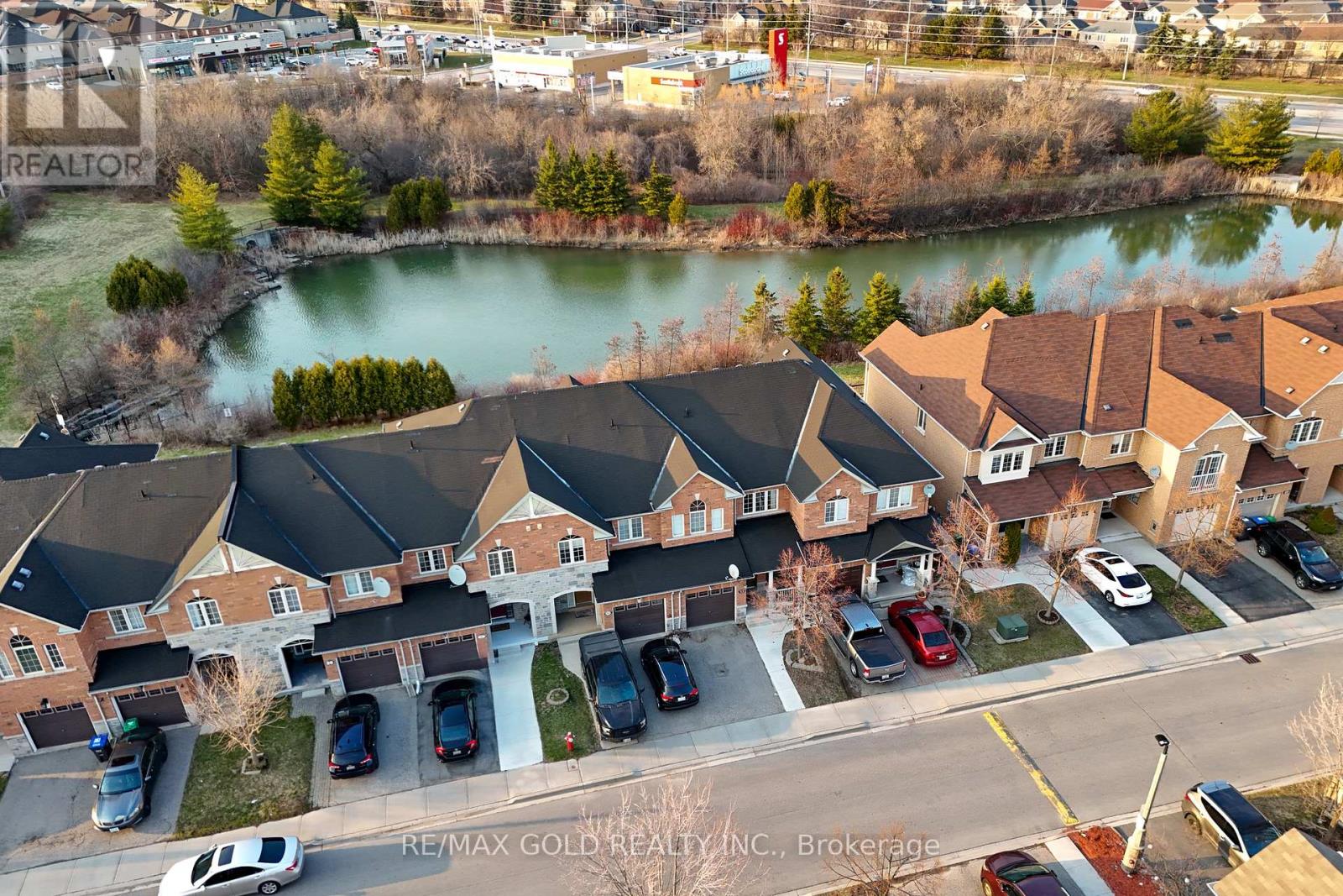 32 Bay Breeze Drive, Brampton, Ontario  L6R 0M1 - Photo 3 - W13086752