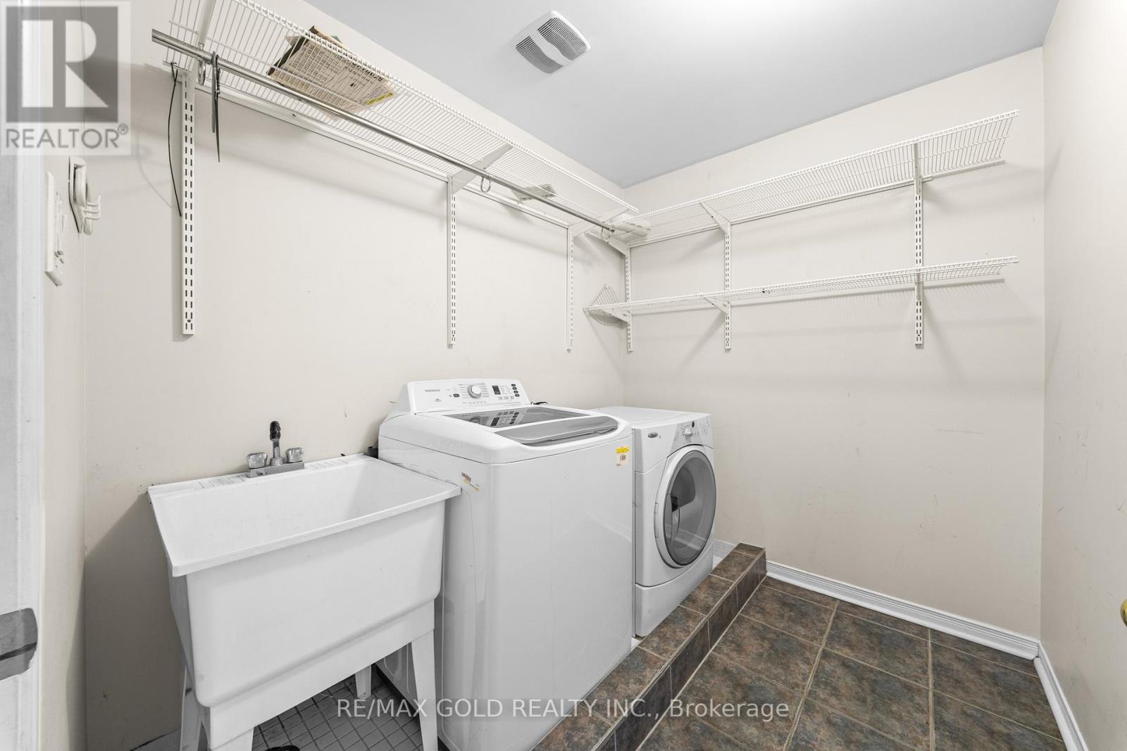 32 Bay Breeze Drive, Brampton, Ontario  L6R 0M1 - Photo 35 - W13086752
