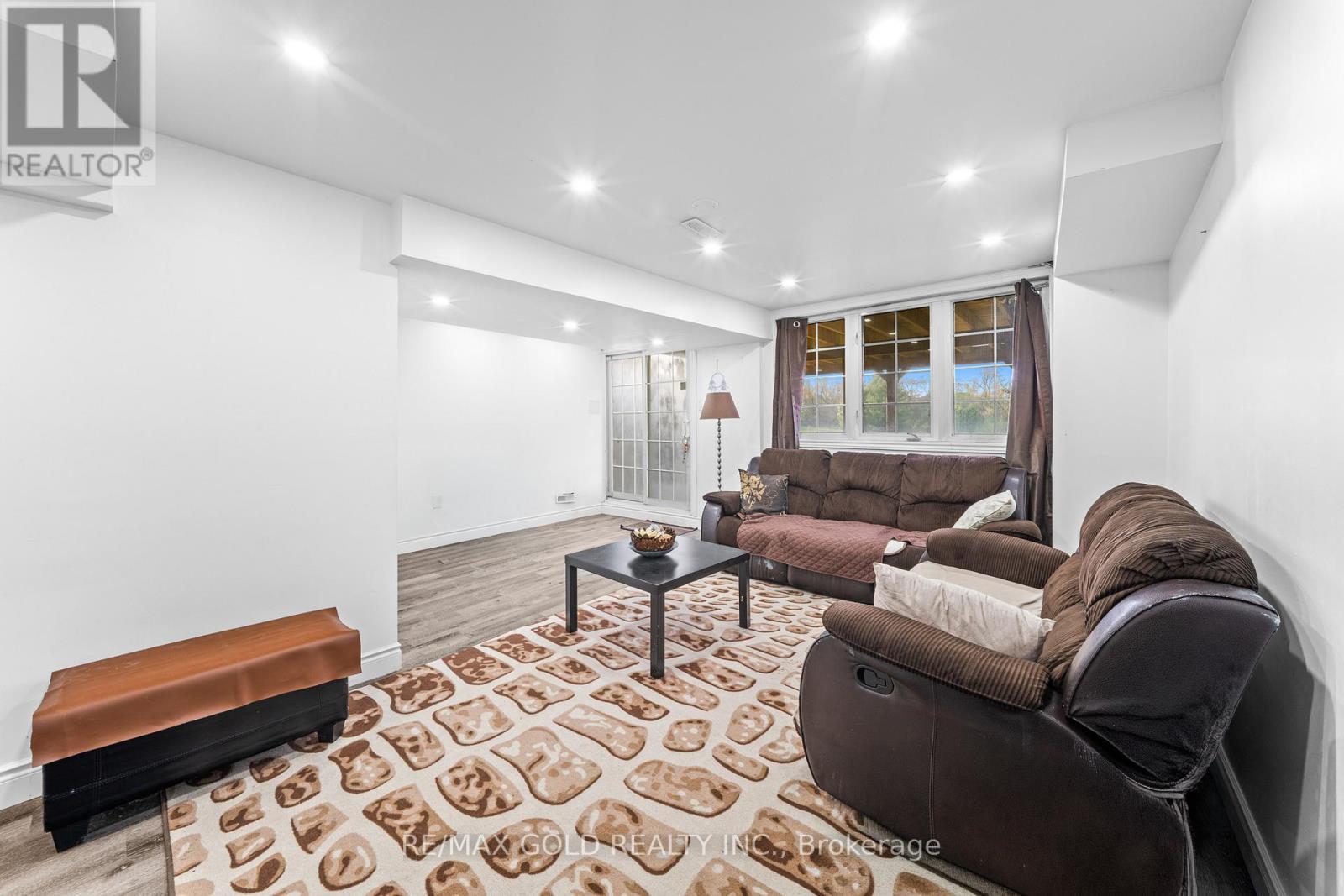 32 Bay Breeze Drive, Brampton, Ontario  L6R 0M1 - Photo 37 - W13086752
