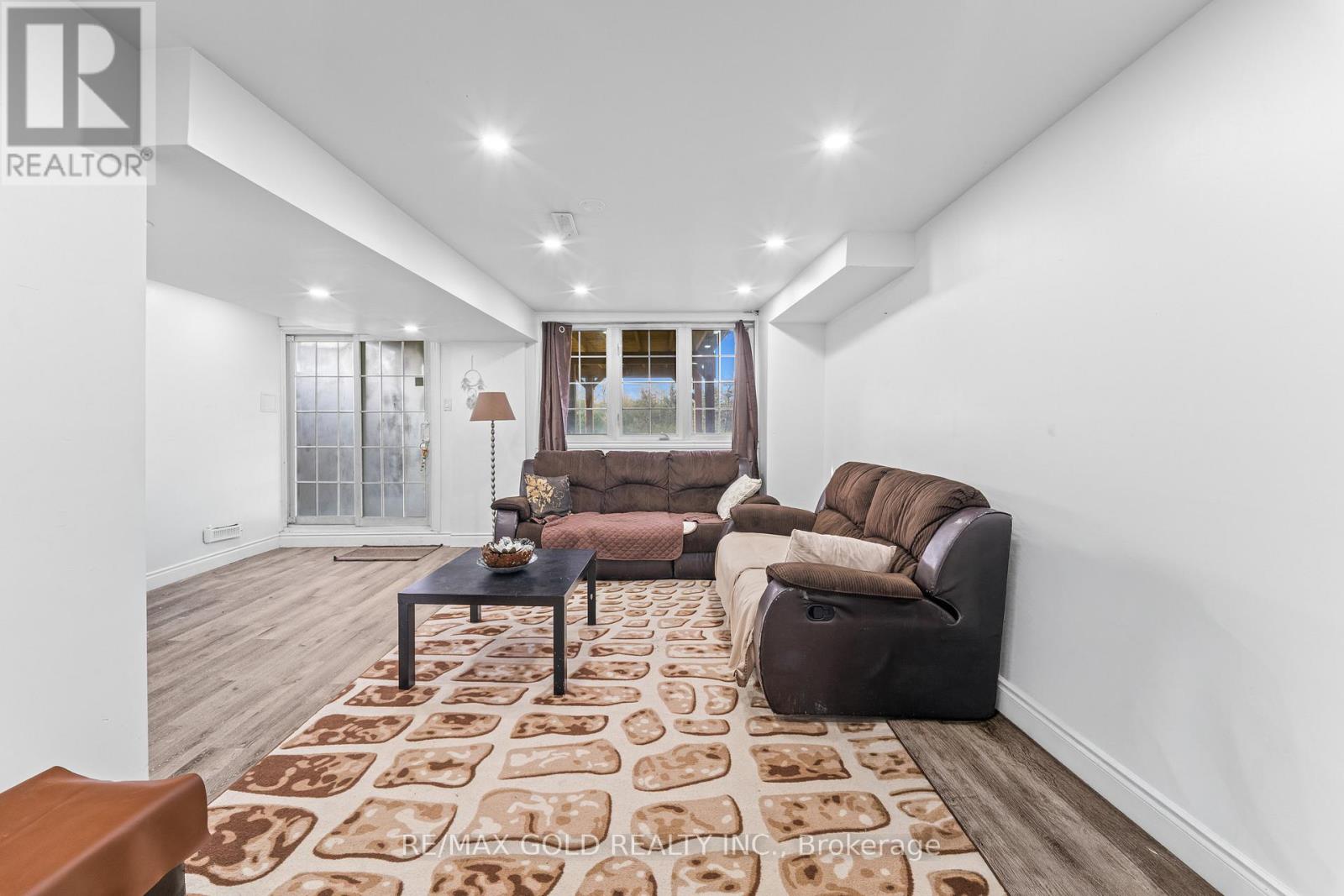 32 Bay Breeze Drive, Brampton, Ontario  L6R 0M1 - Photo 38 - W13086752