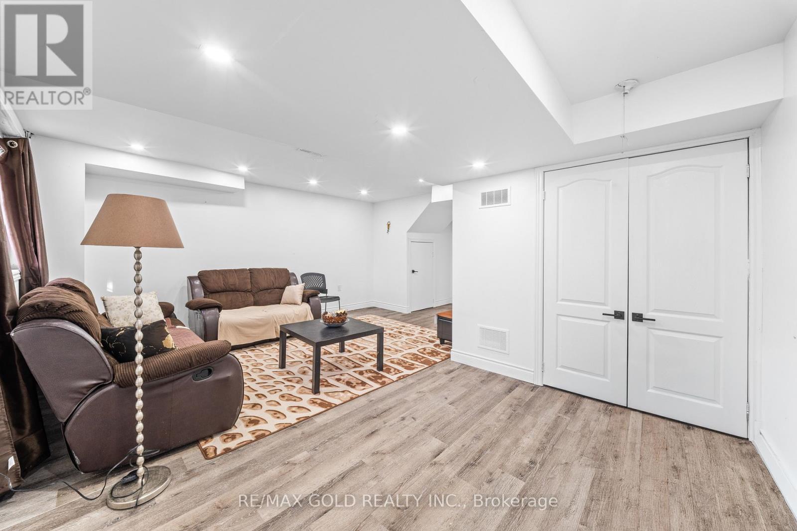 32 Bay Breeze Drive, Brampton, Ontario  L6R 0M1 - Photo 40 - W13086752
