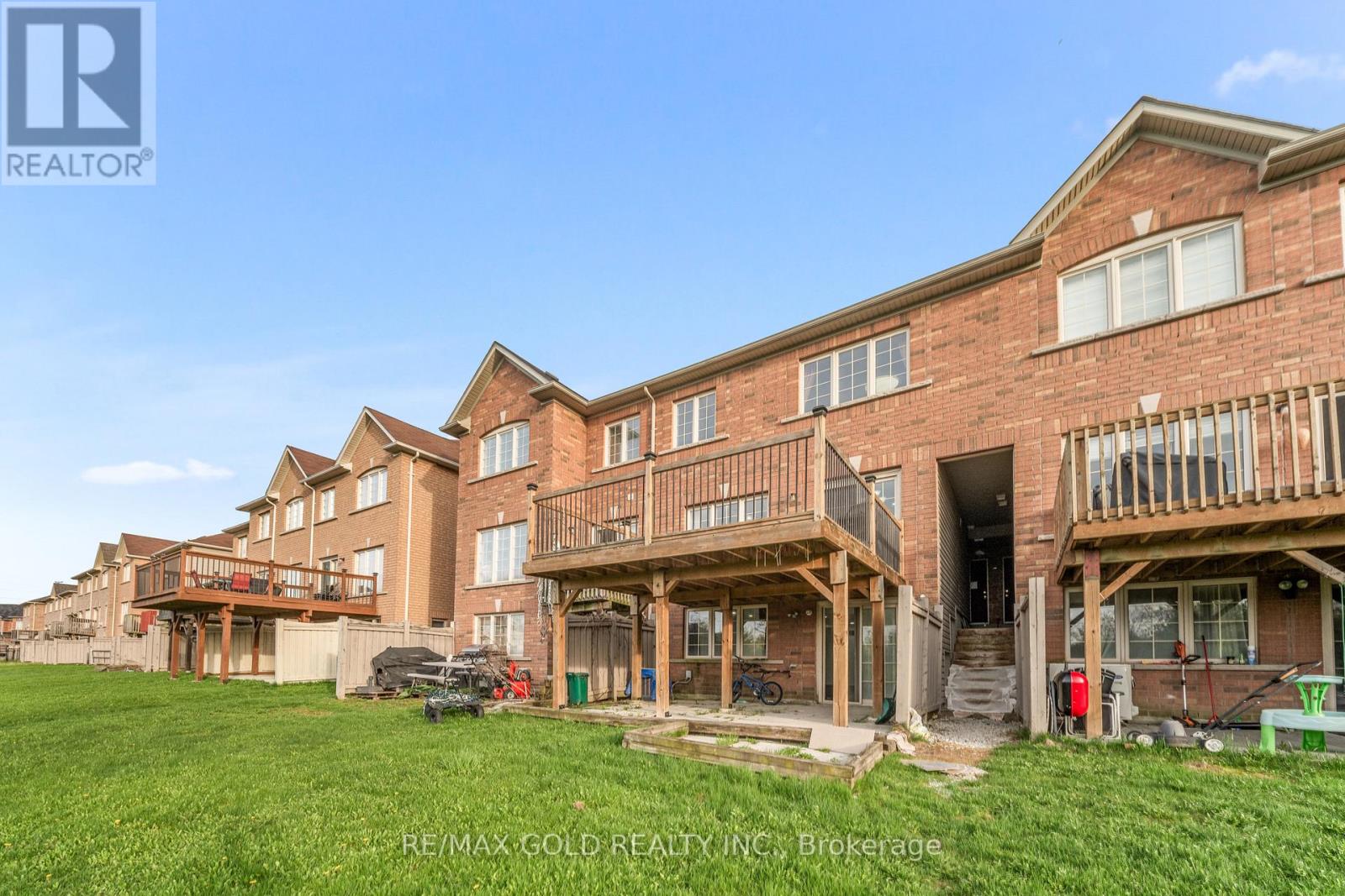 32 Bay Breeze Drive, Brampton, Ontario  L6R 0M1 - Photo 49 - W13086752