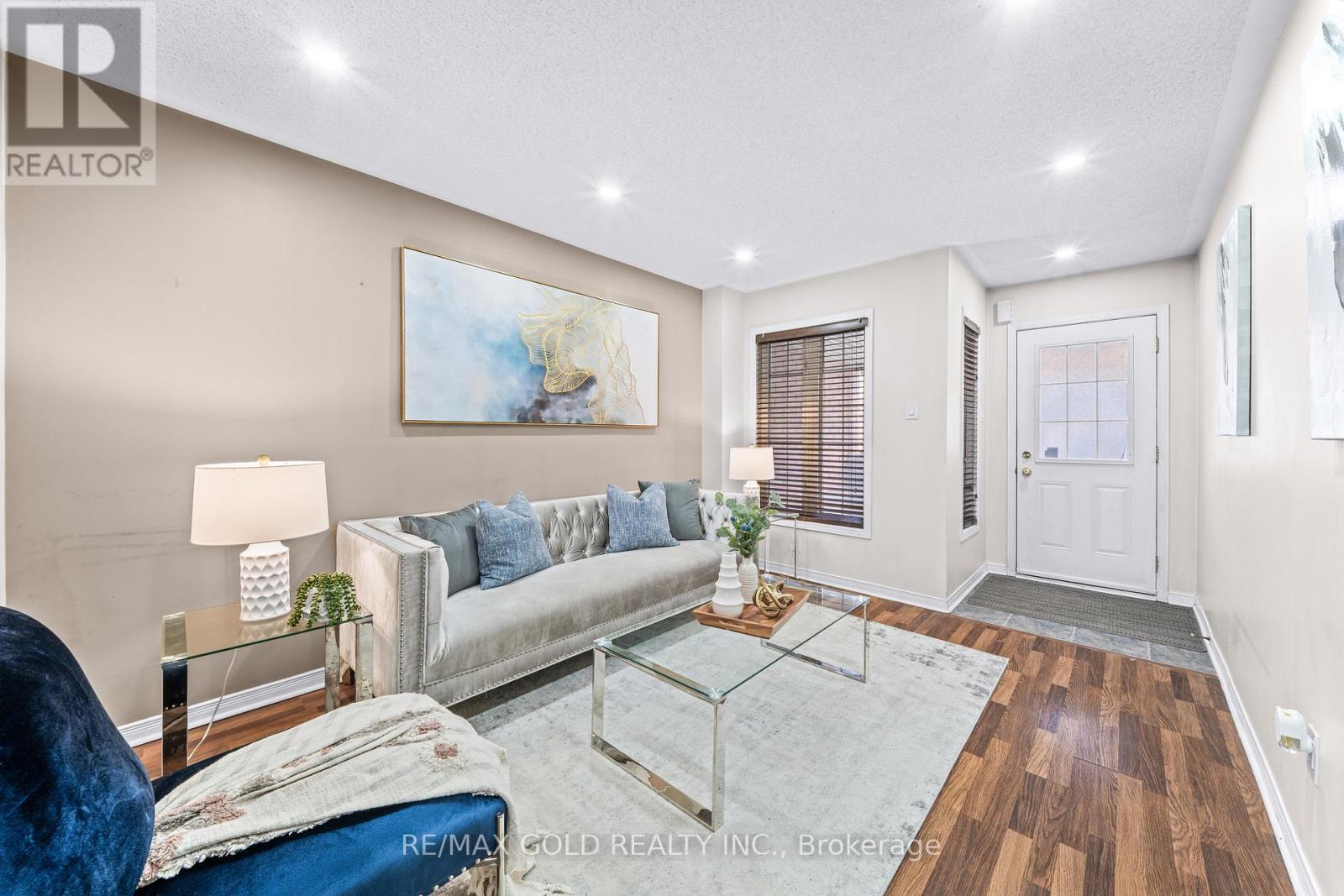 32 Bay Breeze Drive, Brampton, Ontario  L6R 0M1 - Photo 6 - W13086752
