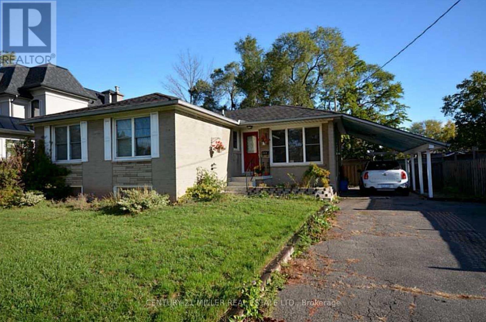 469 Scarsdale Crescent, Oakville, Ontario  L6L 3W8 - Photo 2 - W13086816