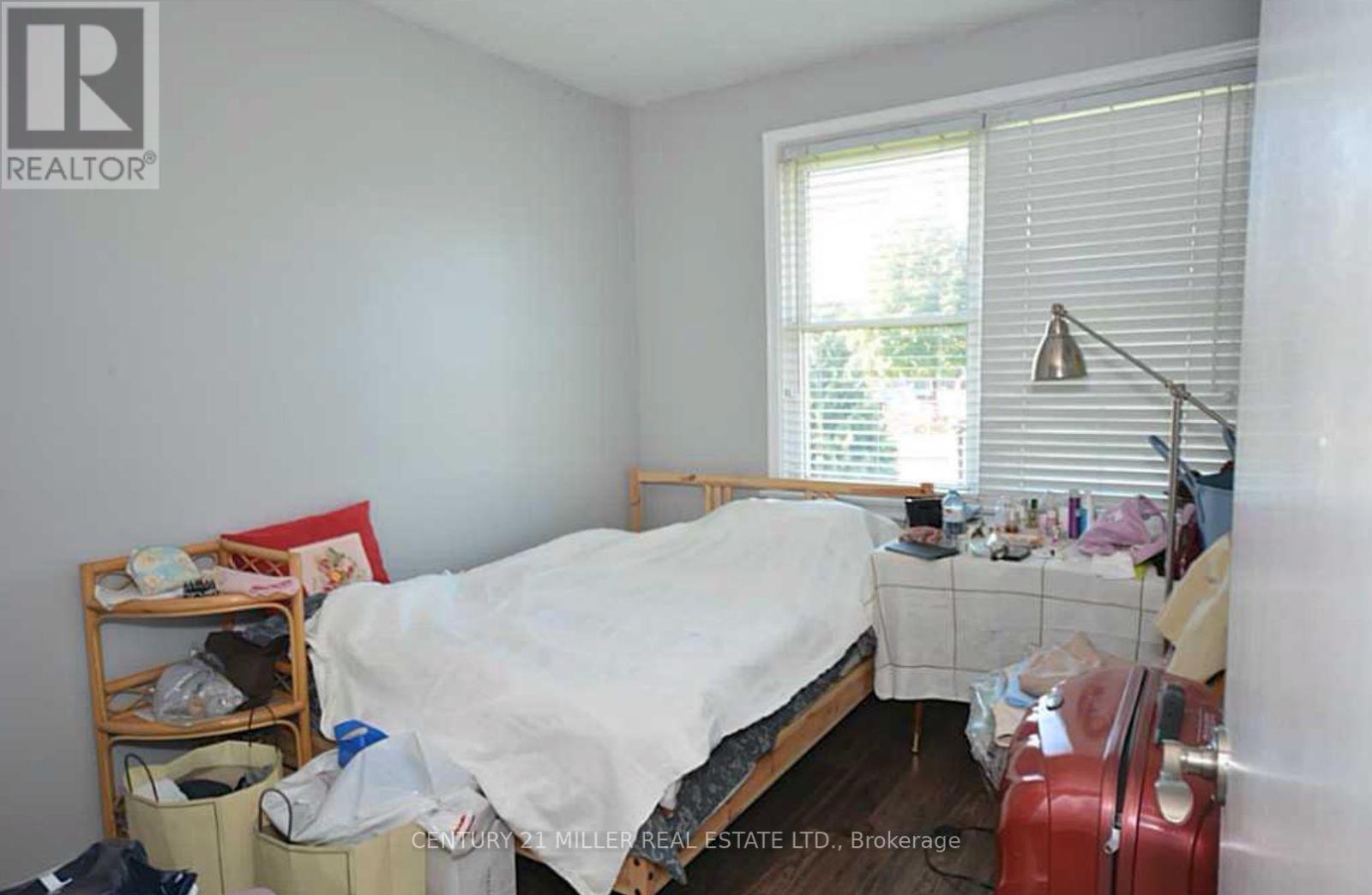 469 Scarsdale Crescent, Oakville, Ontario  L6L 3W8 - Photo 6 - W13086816