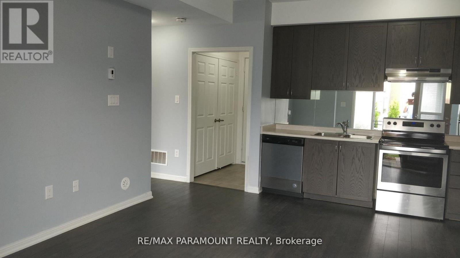 44 - 250 Sunny Meadow Boulevard, Brampton, Ontario  L6R 3Y7 - Photo 3 - W13086870