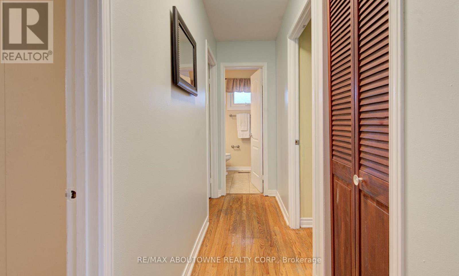 1229 Owen Court, Oakville, Ontario  L6H 1V2 - Photo 12 - W13086912